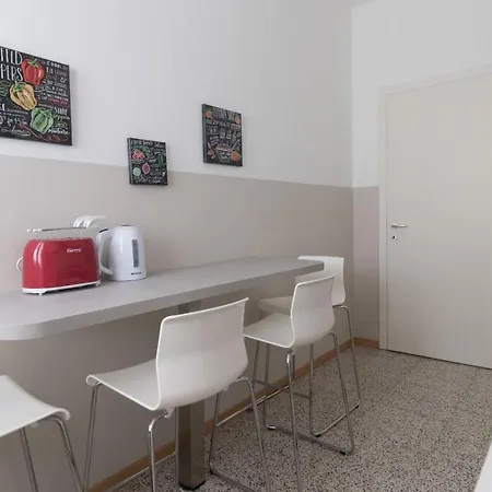 Italianway - Sacconi 2 * Milano